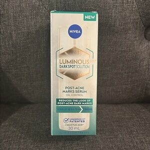 NEW 🆕 Nivea Luminous Dark Spot Solution Serum Post-acne